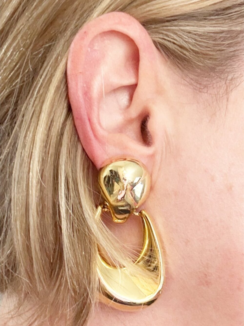 Vtg 80s Gold Tone Door Knocker Clip-On Earrings - Picture 5 of 6